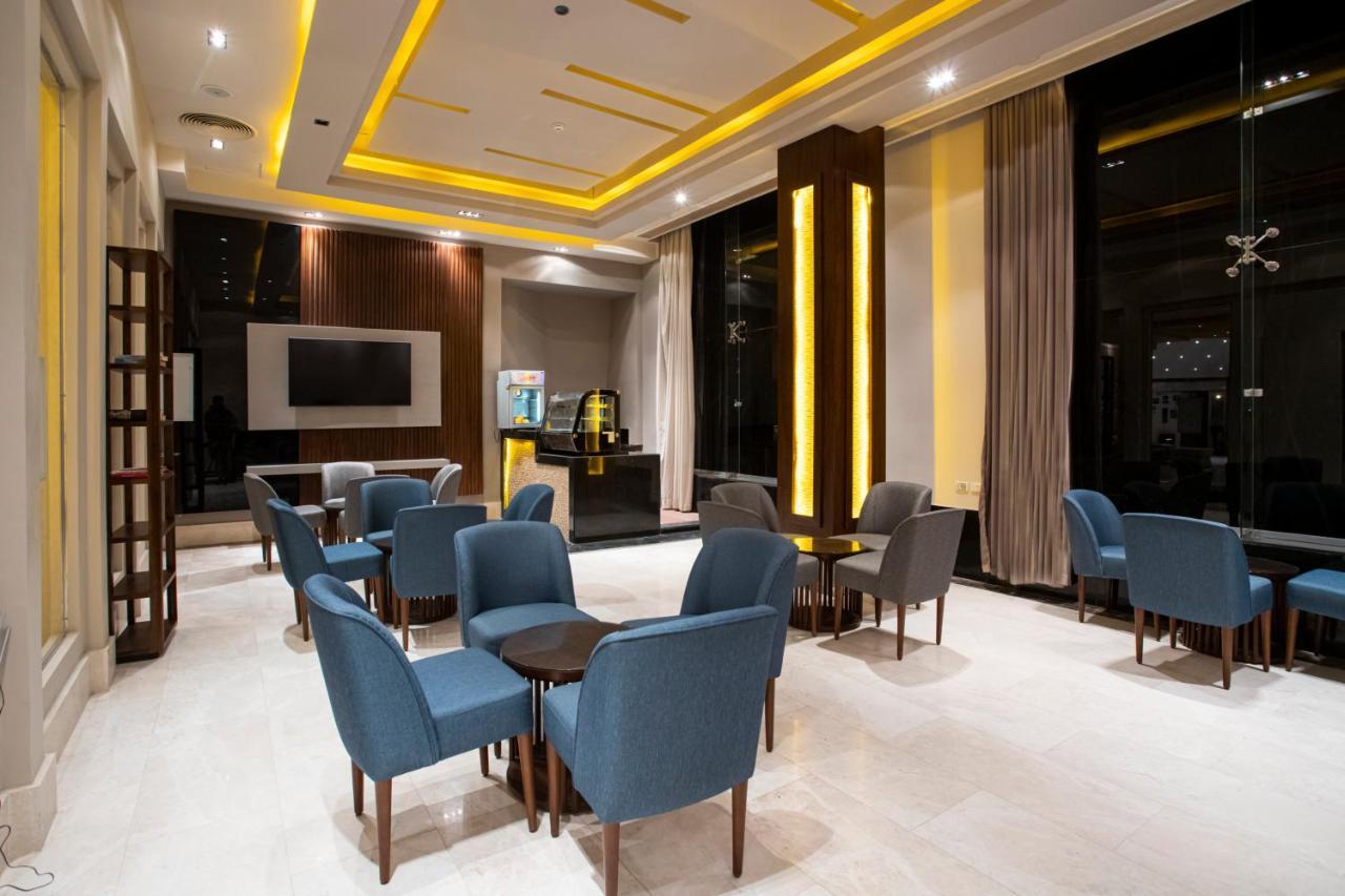 Amc Royal Hotel & Spa Hurghada Exterior photo