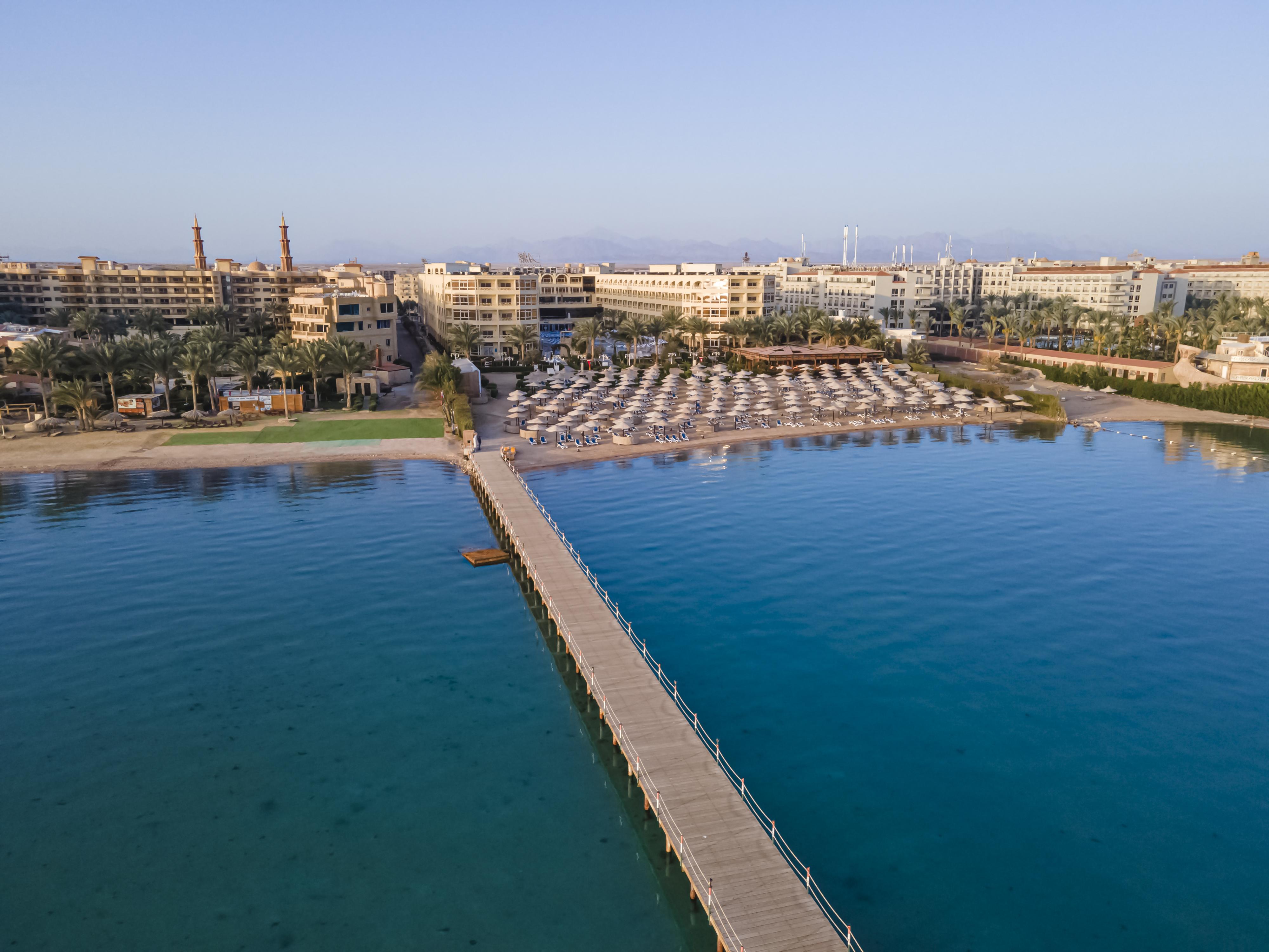 Amc Royal Hotel & Spa Hurghada Exterior photo