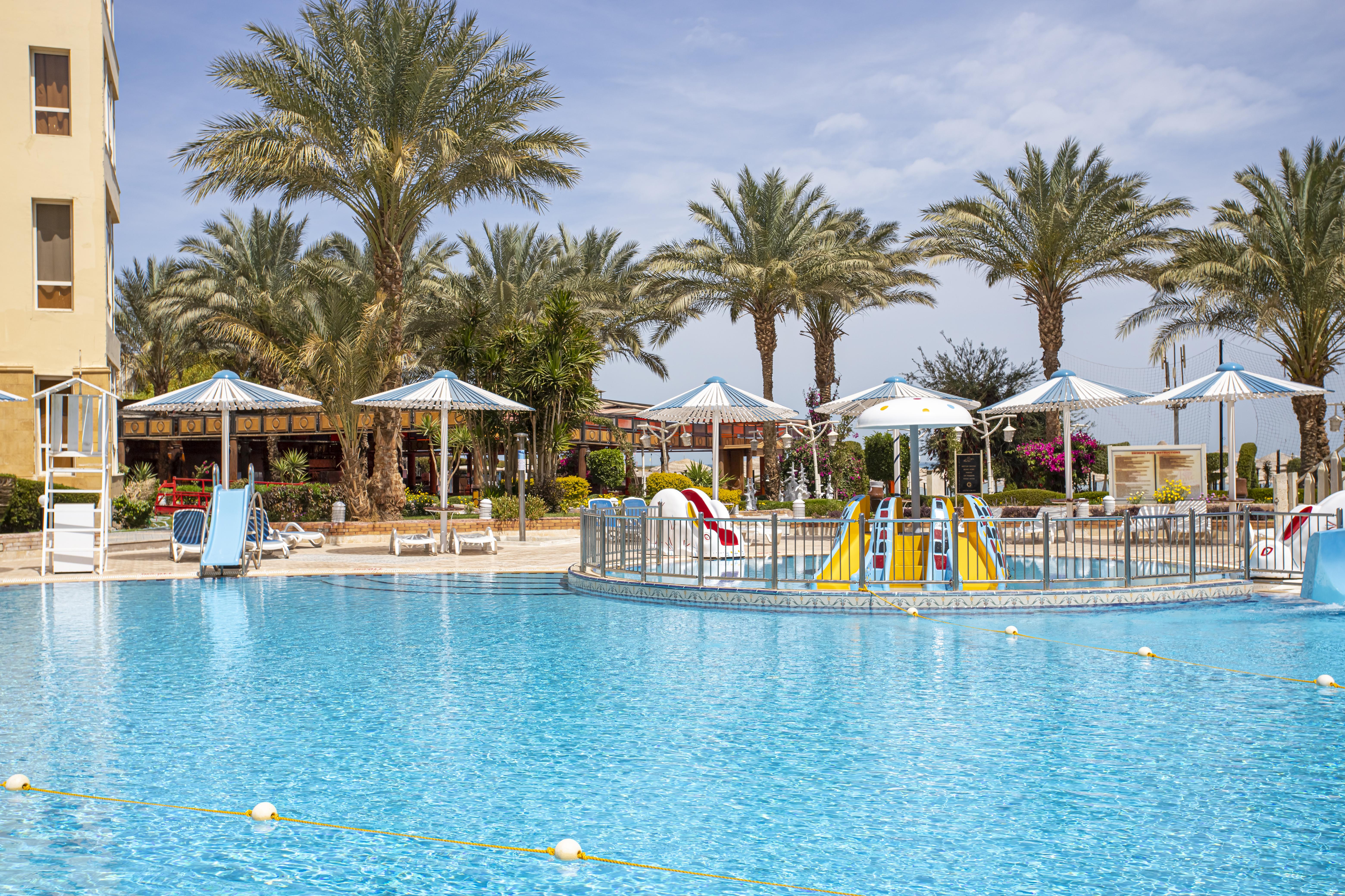Amc Royal Hotel & Spa Hurghada Exterior photo