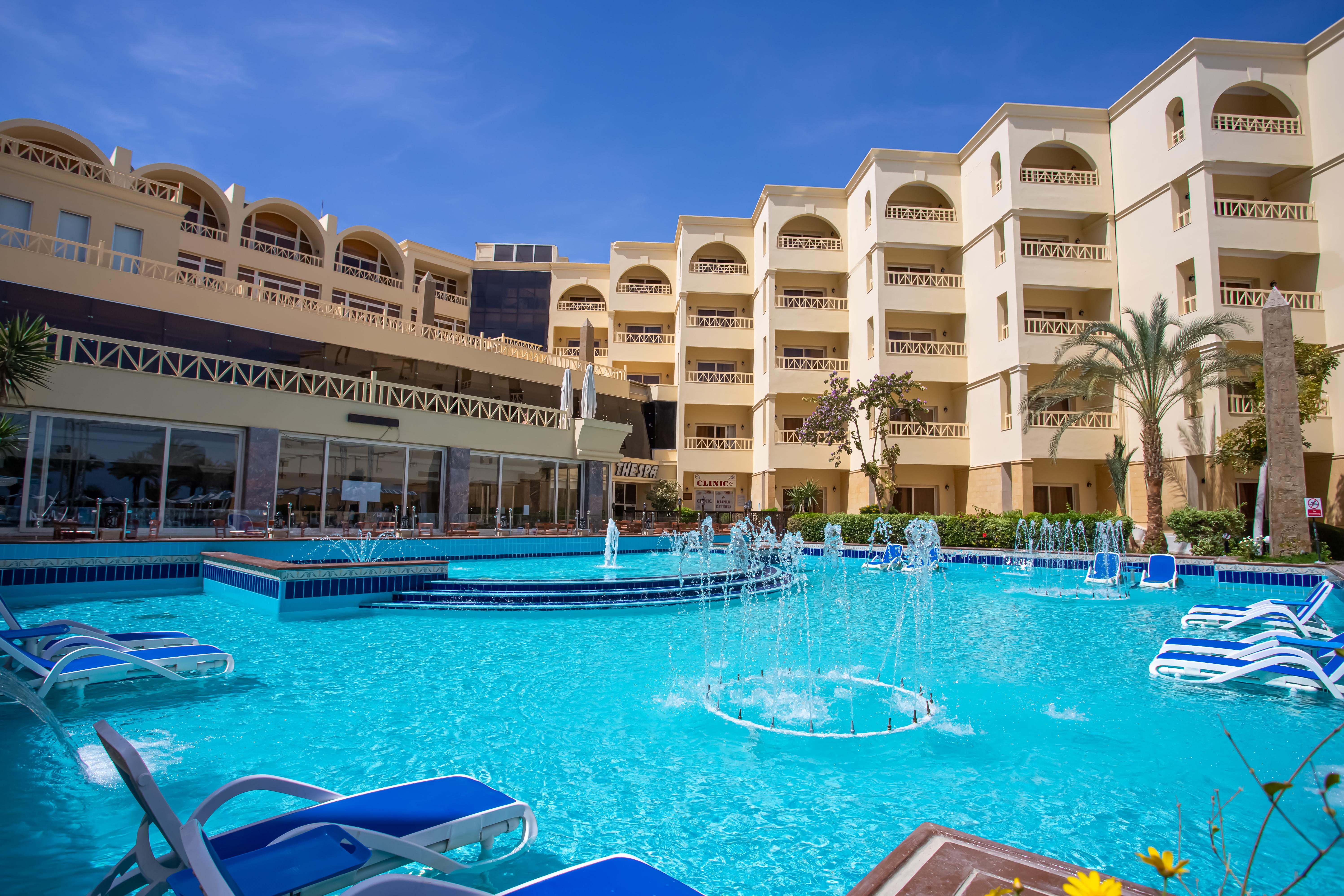 Amc Royal Hotel & Spa Hurghada Exterior photo